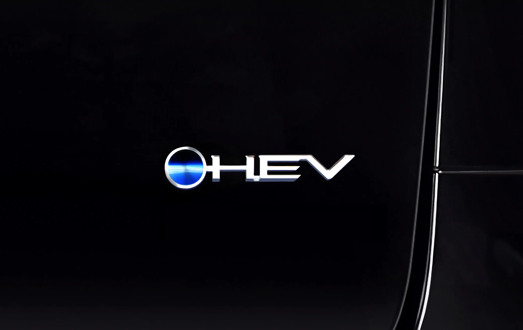 강력하고 효율적인 2.5ℓ 하이브리드 시스템