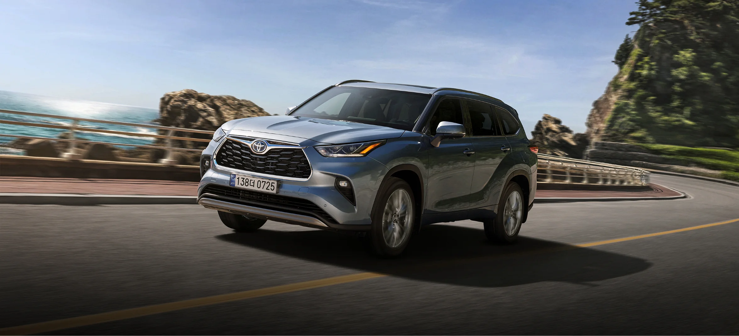 246PS 시스템 총 출력 13.8km/ℓ 정부공인표준연비(복합기준) 134kW 모터 최대 출력