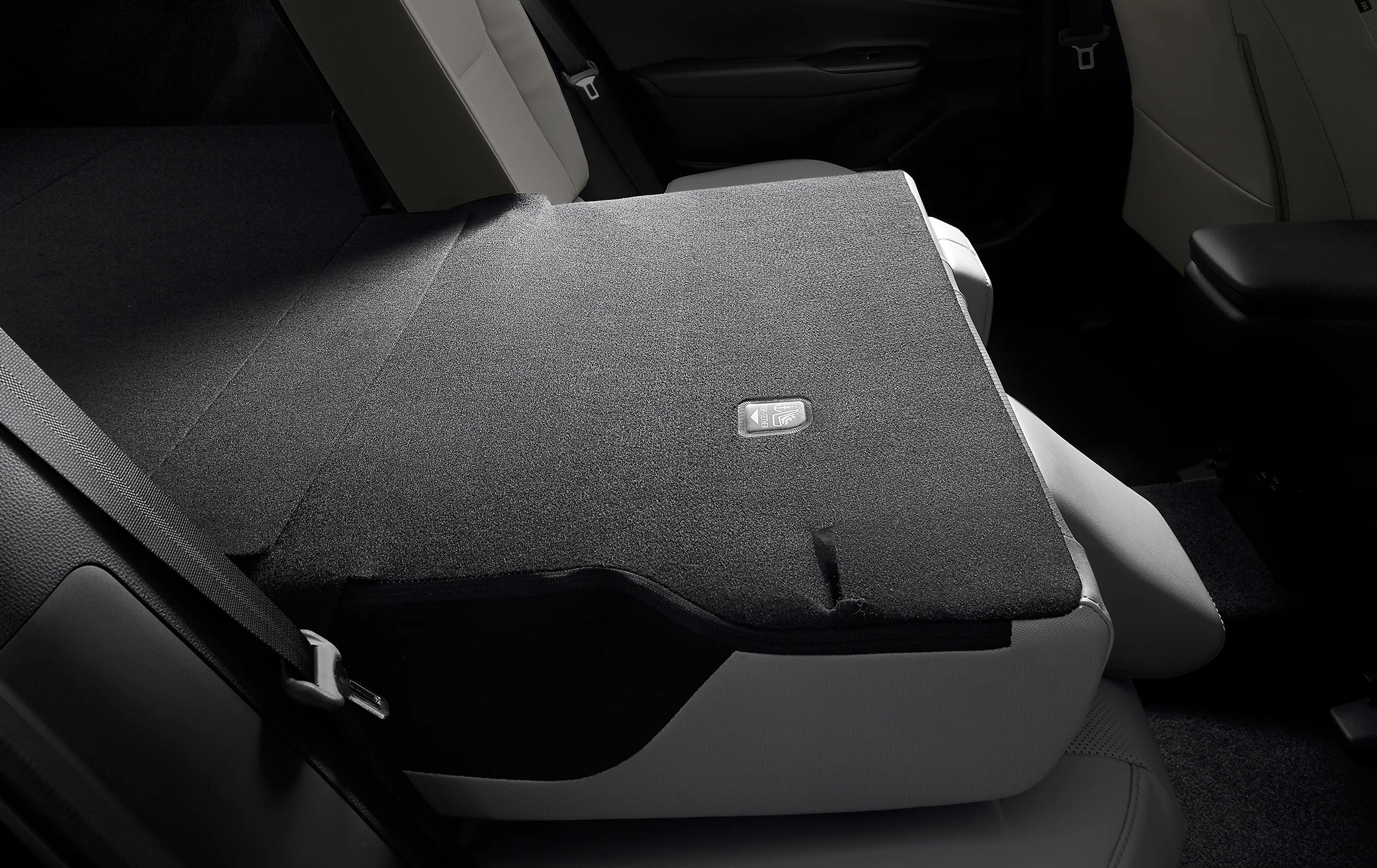 6:4  폴딩 리어시트