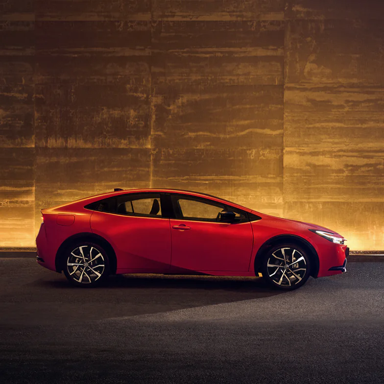 models-prius-phev-gallery